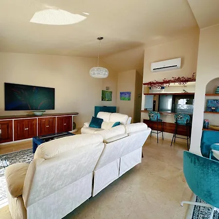 Semesterbostad 2 Bedrooms With Amazing View And Private Jacuzzi