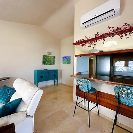2 Bedrooms With Amazing View And Private Jacuzzi Semesterbostad